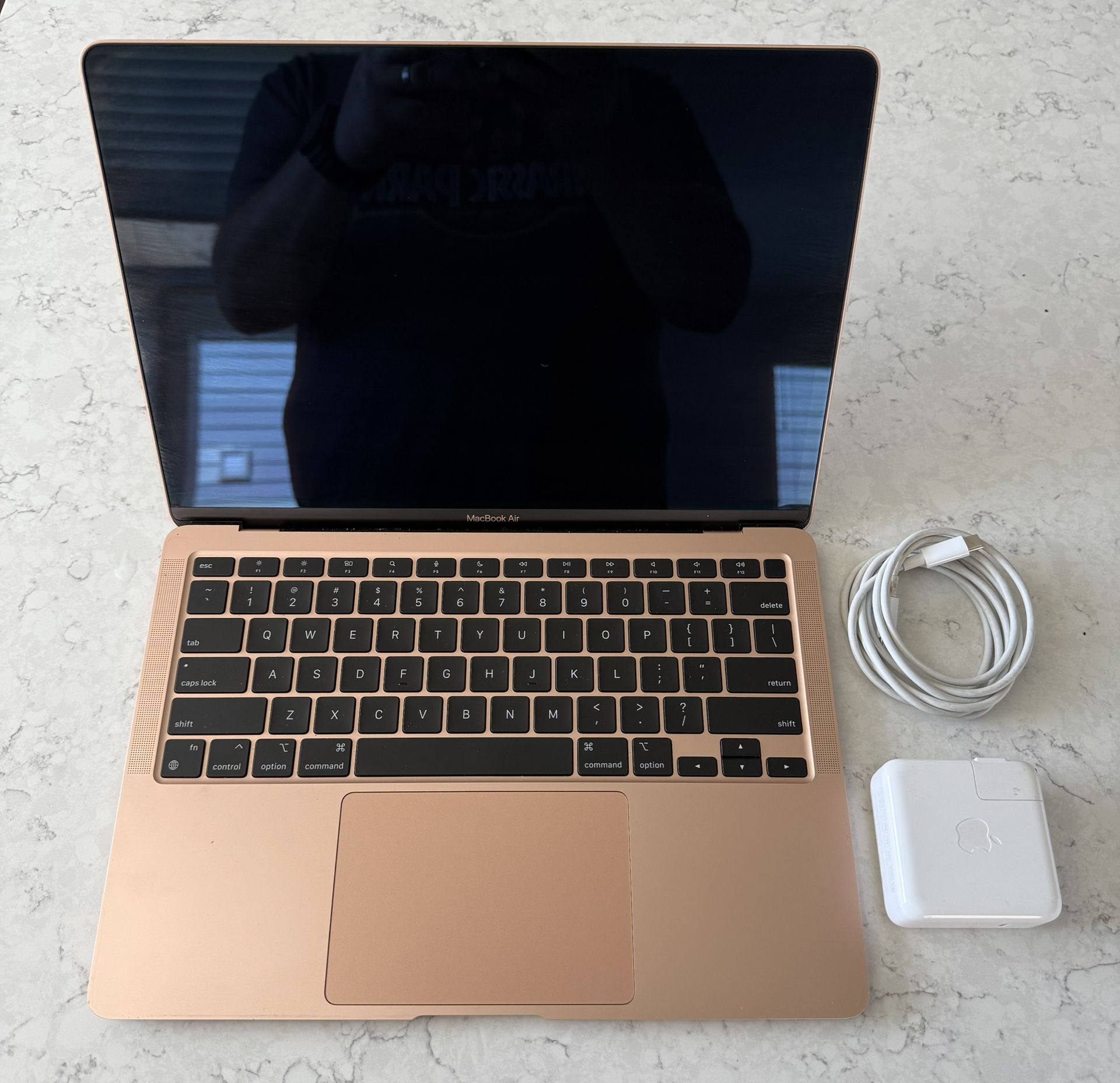 *** For Parts *** M1 MacBook Air 13”