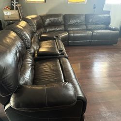 Leather Couches With 5 Recliners