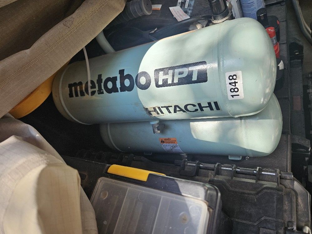 Metabo HPT EC99SM 4 Gallon Portable Electric Twin Stack Air Compressor.