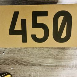 450 Adidas Size 10 Men