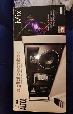 Ipod Dock/Boombox. Altec Lansing-imt810. Mint Condition. Everything included. With Box. IT'S AVAILABLE