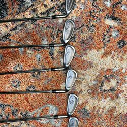 CLEVELAND TOUR ACTION IRONS PW-4