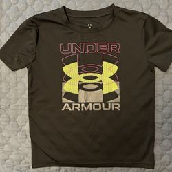 Boys Under Armour Black Shirt Size 7