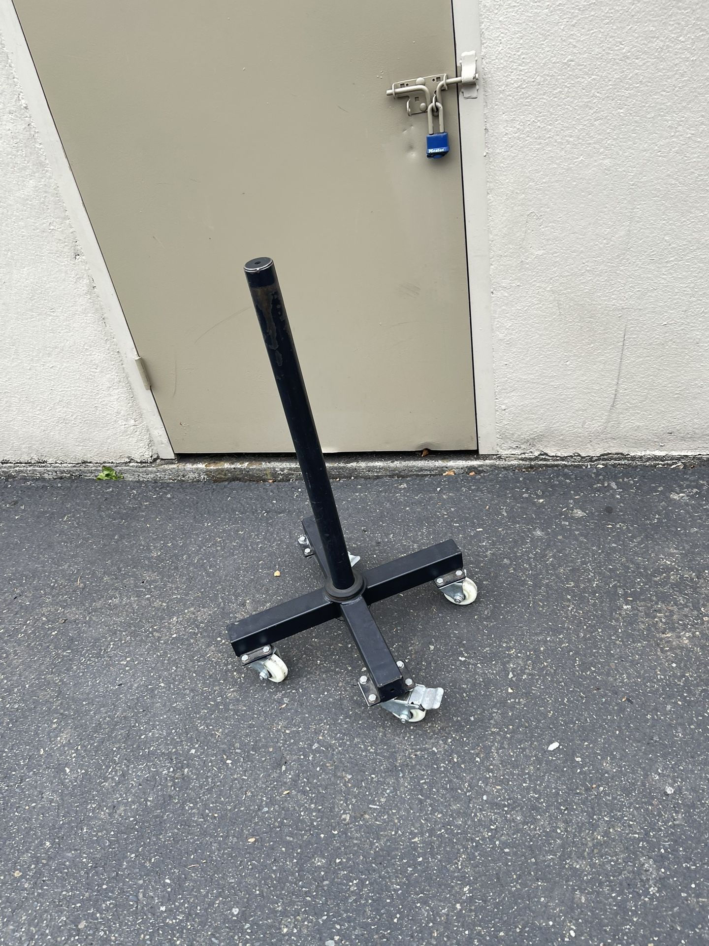 Vertical Bumper Weight Storage