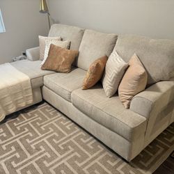 L Shaped, Corner, Sofa Chaise (Excellent Condition)