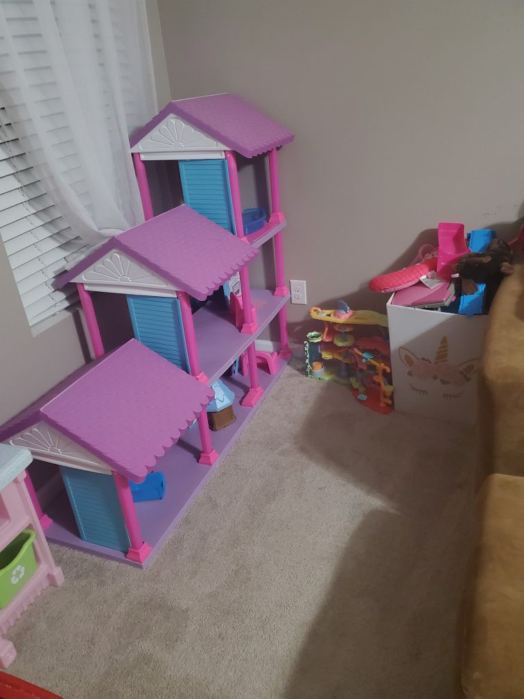 Doll play house