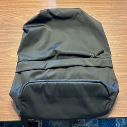 Focused Space Seamless 600 ~ Black