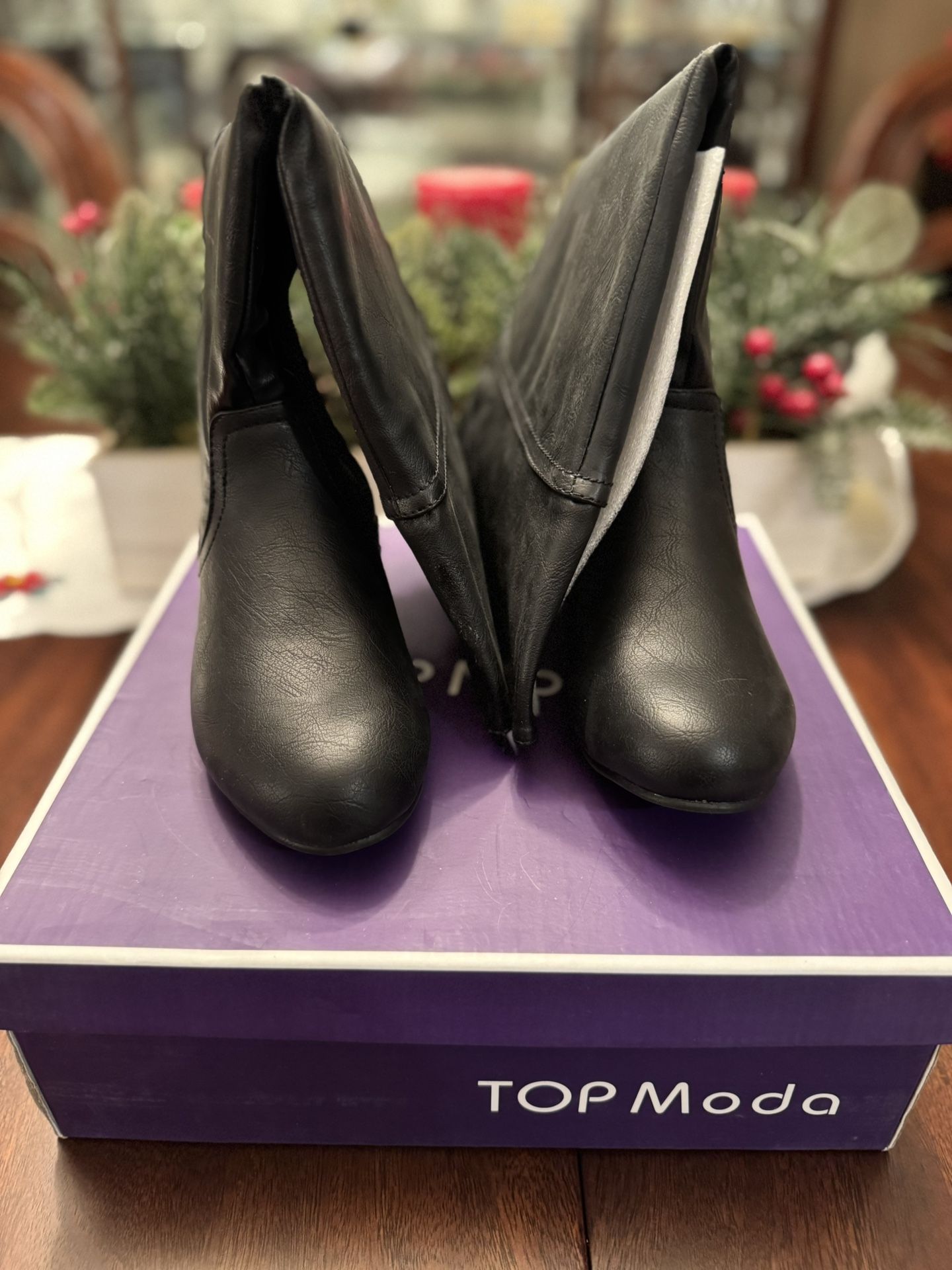 TOP MODA PAD-16 Black Knee High Riding Boots Zipper Ruched Round Toe Women's 6