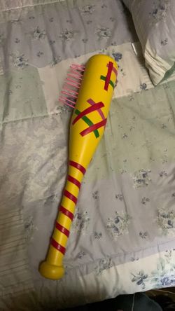 spirit halloween killer klowns bat