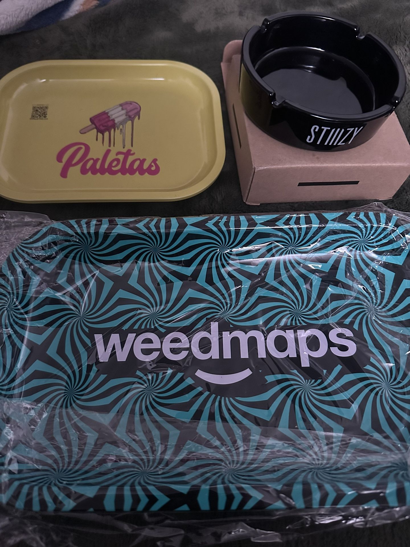 Rolling Trays/ Ash Tray