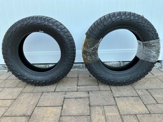 2 New Falken Wildpeak tires 245/65 R17