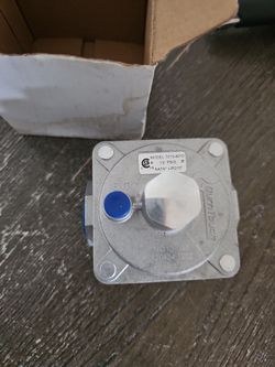 Burntouch Gas Pressure Regulator Model 7015-4010