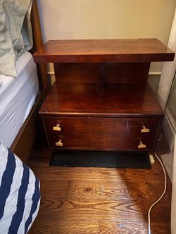 Free Nightstands (2)
