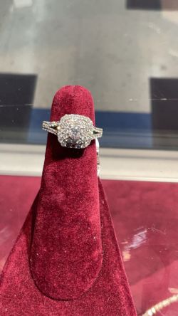 14k white gold lab grown diamond ring