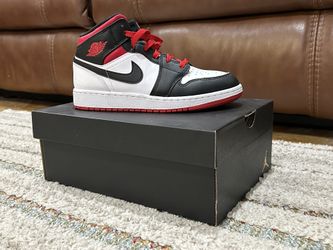 Air Jordan 1 Mid