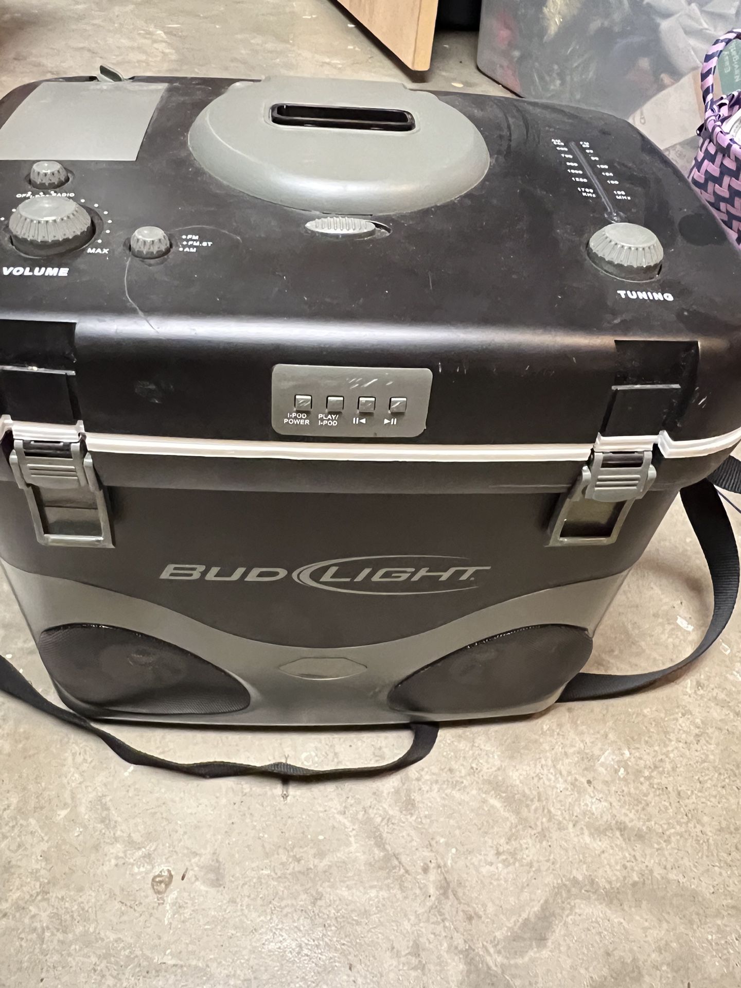 Cooler With Usb Bluetooth Stereo