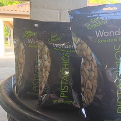 WONDERFUL PISTACHIOS ROASTED + SALTED