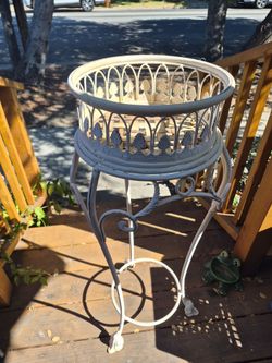 White Wrought Iron Plant Stand