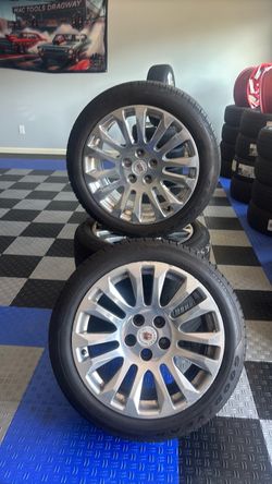 Cadillac Polished Alloy Wheels with Tires