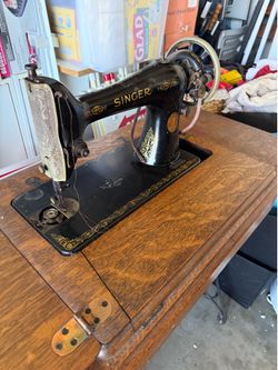 Vintage singer sewing machine and stand