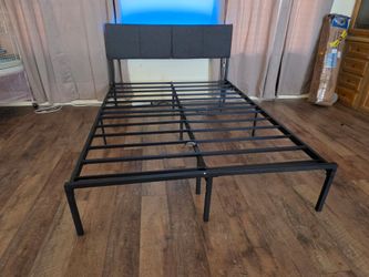 Full Size LED Platform bed frame (no box spring needed) Like New no scratches, no rips or dent etc