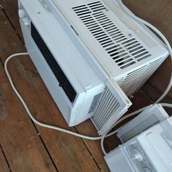 8,000 BTU Window Unit Ac