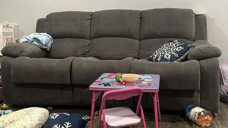 Couch/ pull Out Bed