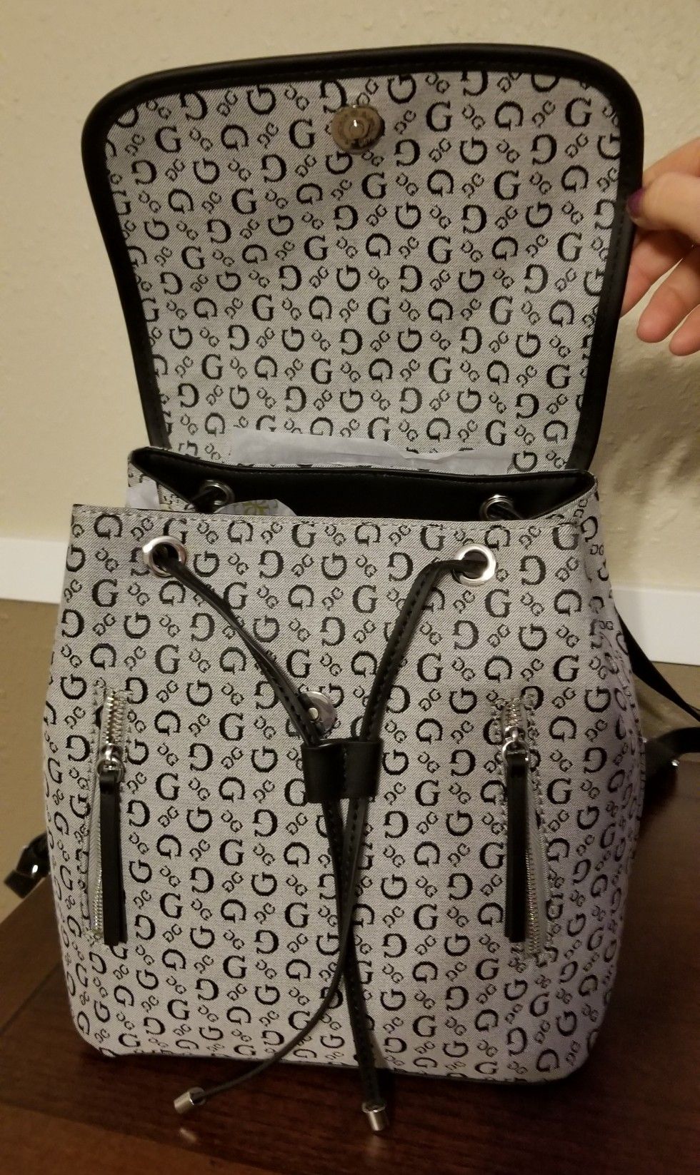 GUESS Flap-Top backpack G Logo, Gray/Black. Adjustable Straps, In Plastic Bag. NEW