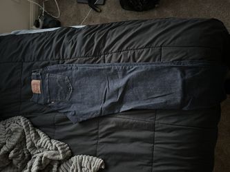 531 Navy Blue Levi’s Size 32x34