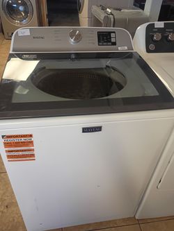 Lavadora muy buena nueva  MAYTAG