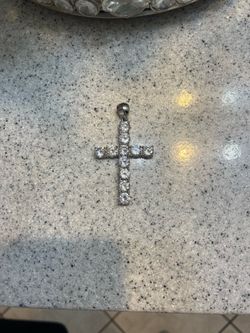 Silver cross pendant