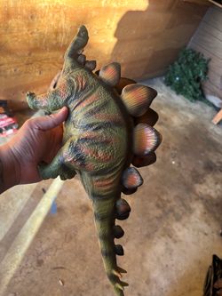DINOSAUR TOY