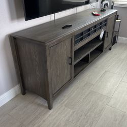 Ashley  Tv Stand On Sale $499💸💸