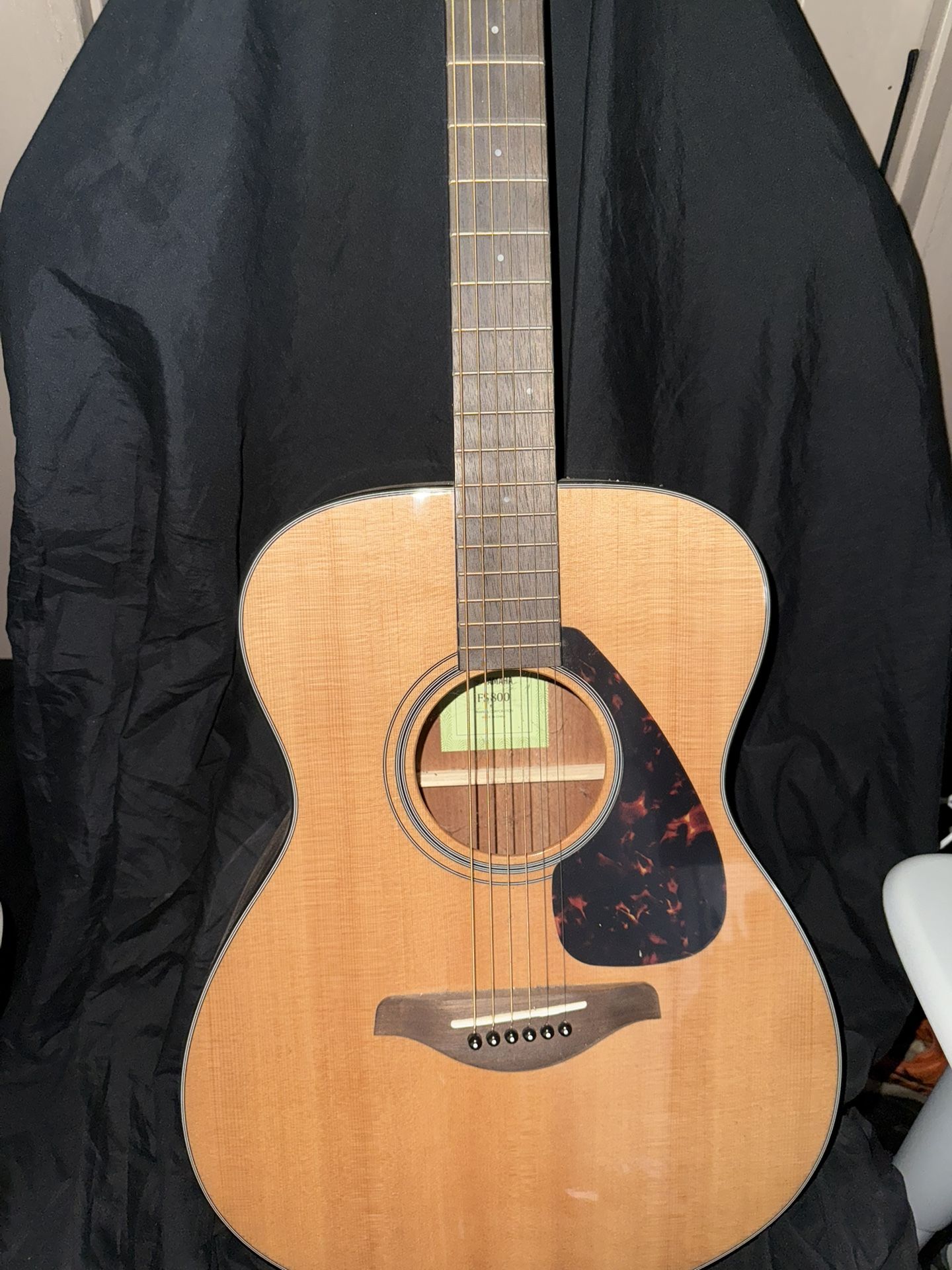 Yamaha FS800 Folk Acoustic Guitar Natural