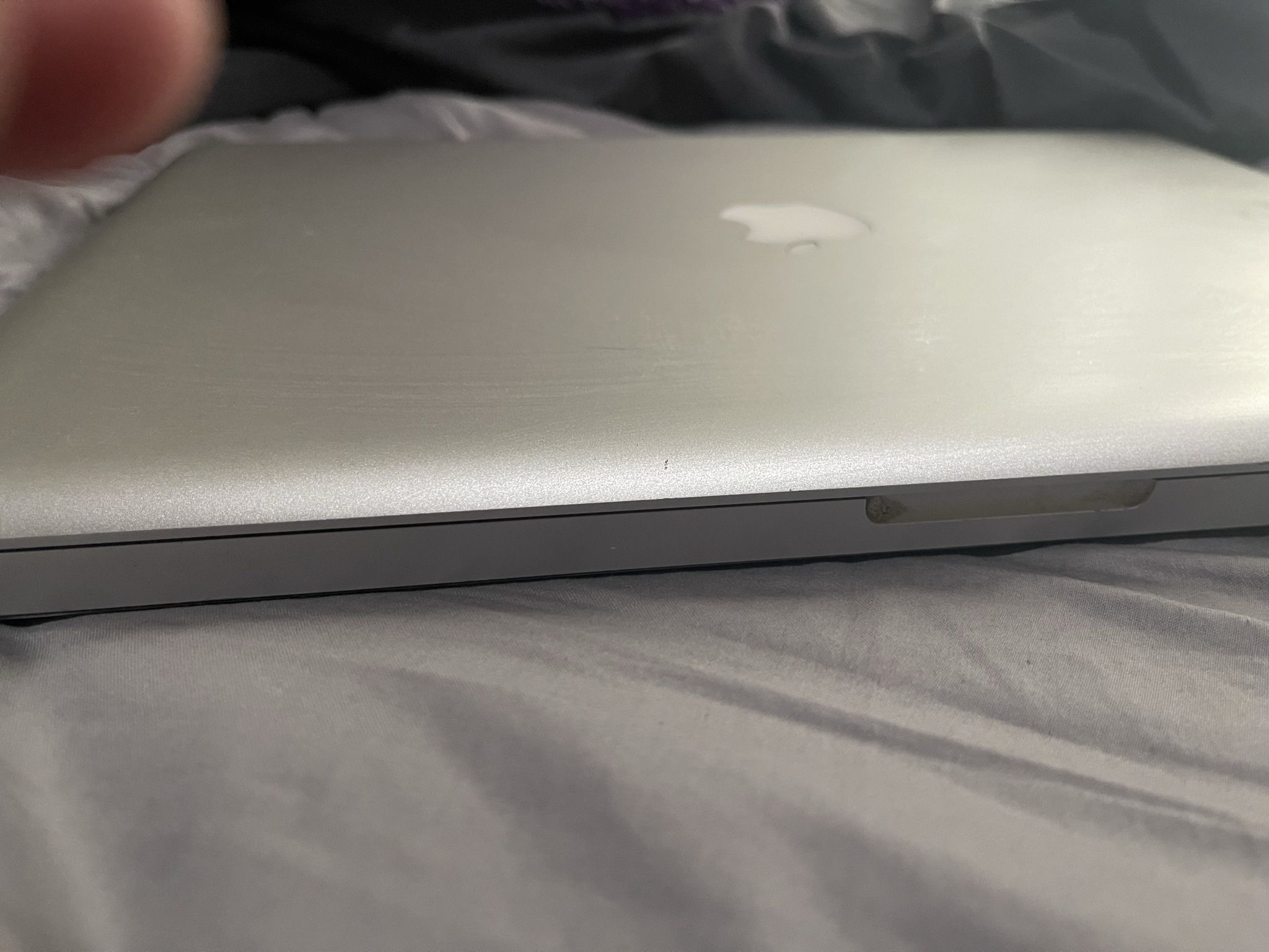 210 MacBook Pro