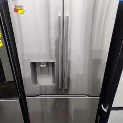 NEW LG FRENCH DOOR REFRIGERATOR 