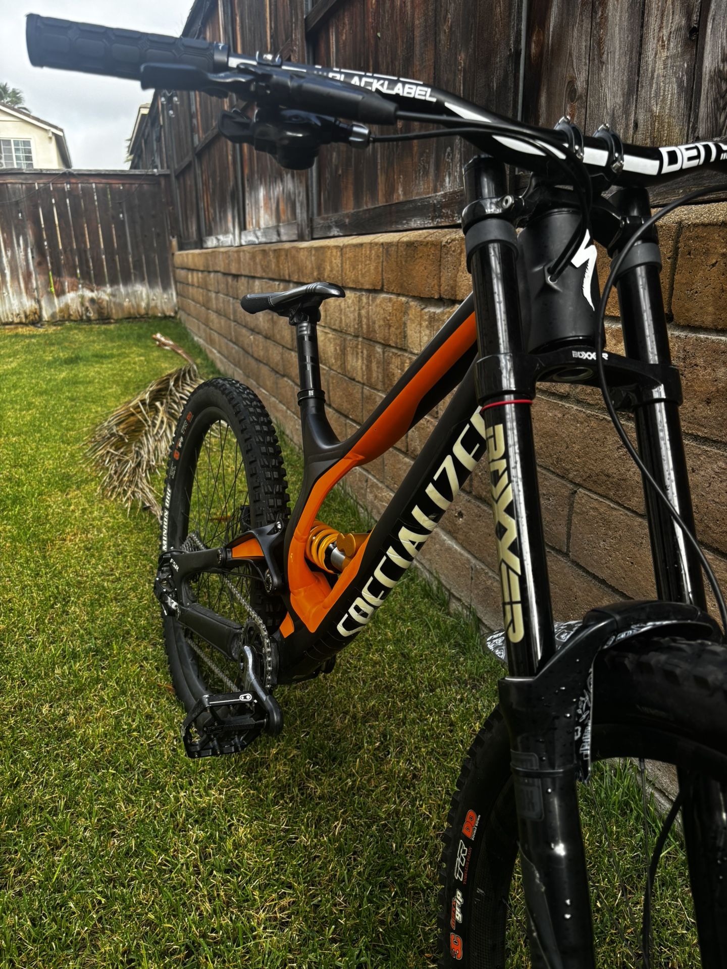 2017 Specialized Demo 8