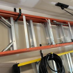 8ft A Frame Fiberglass Ladder 