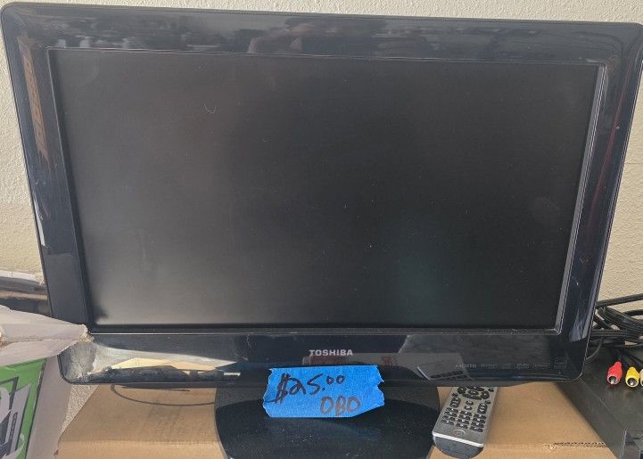 Toshiba TV W/ Built in DvD Player