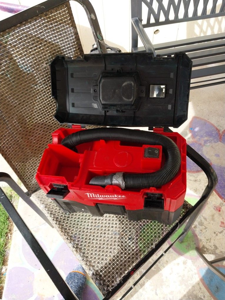 Milwaukee Vacuum for Sale in Mesa, AZ OfferUp