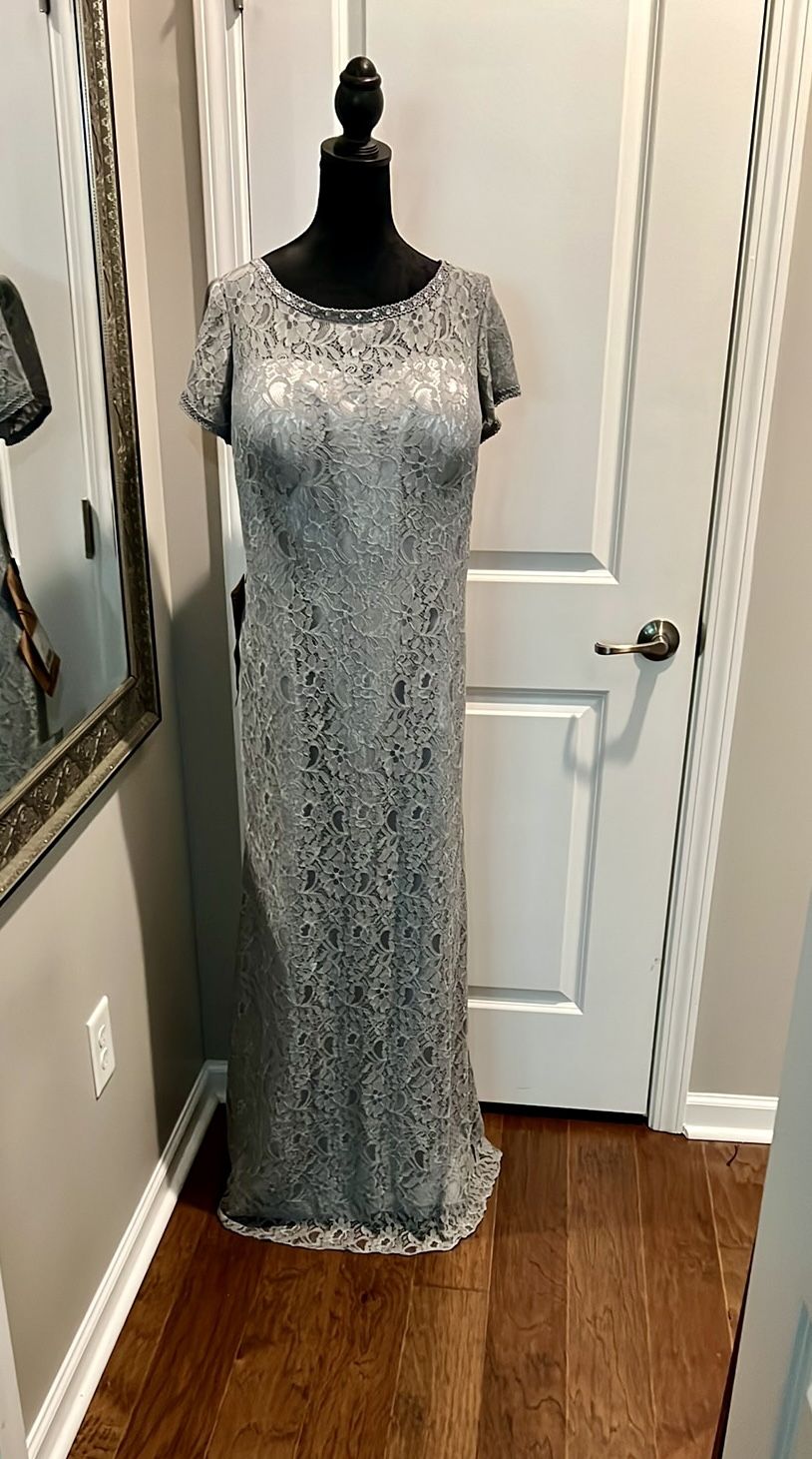 New Gray Flutter Sleeve Lace Gown