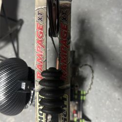 Hoyt Rampage XT – Ready to Hunt – Complete Compound Bow Hunting Package