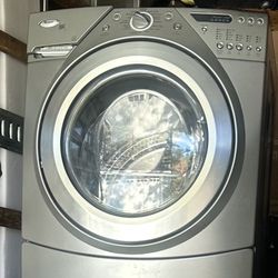 Washer With Pedastal 