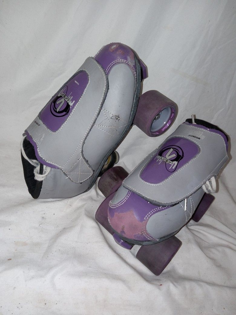 Size 7m8w Vnla Roller Skates