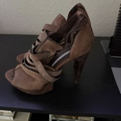 Vera Wang Designer Stiletto Sandals  