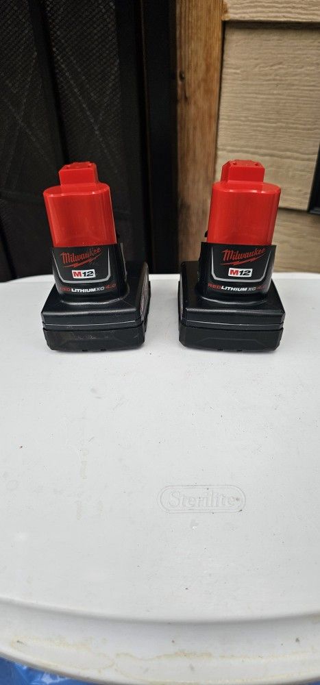 Milwaukee Battery M12
