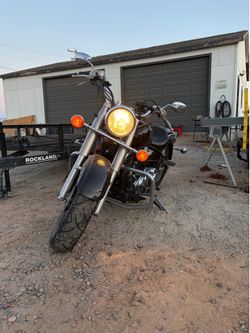 Yamaha V-star 650