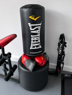 Everlast PowerCore Freestanding Heavy Bag with Boxing Gloves – Like New