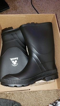 Kamik rain boots
