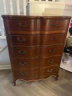 Huntley Furniture Brand MCM French Provincial 5 Drawer Tall Dresser Walnut